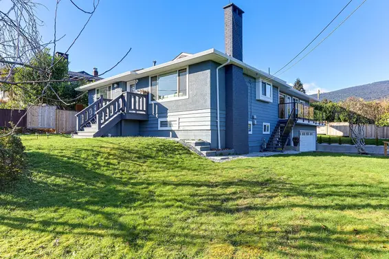 4254 Caddy Road, North Vancouver For Sale - image 2