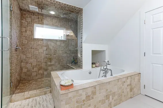 4254 Caddy Road, North Vancouver For Sale - image 22