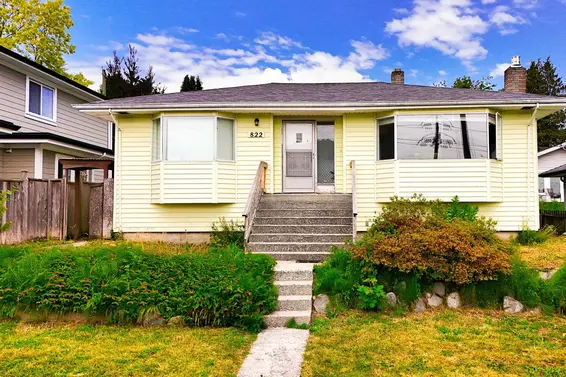 820 East 4th Street, North Vancouver For Sale - image 3