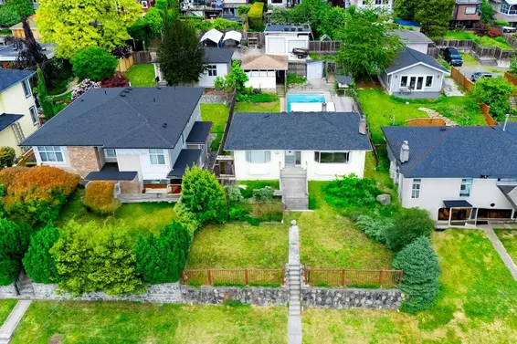 820 East 4th Street, North Vancouver For Sale - image 6