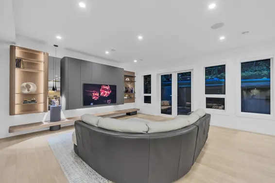4324 Glencanyon Drive, North Vancouver For Sale - image 12