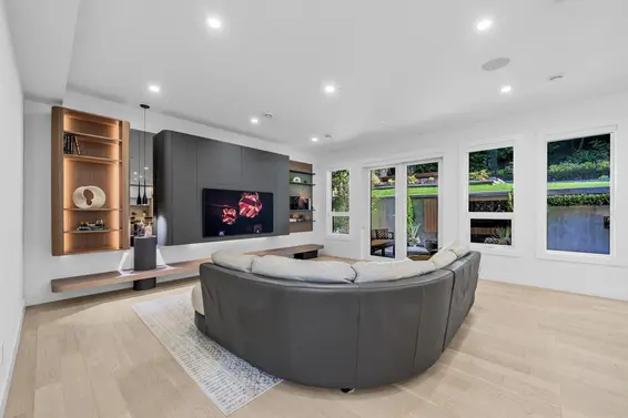 4324 Glencanyon Drive, North Vancouver For Sale - image 21