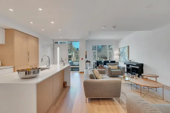 107 1500 Fern Street, North Vancouver For Sale - image 3
