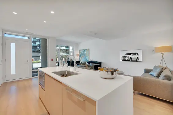 107 1500 Fern Street, North Vancouver For Sale - image 6