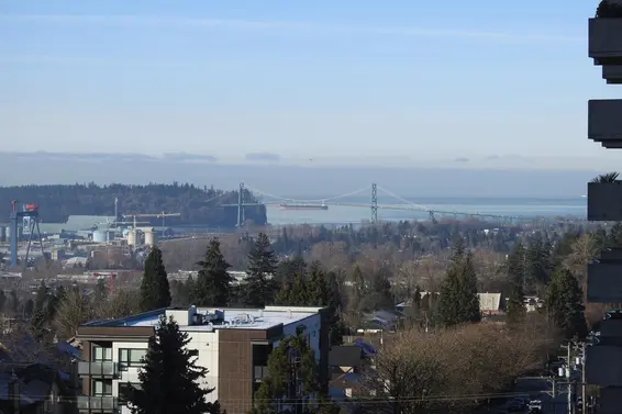 801 120 SW 16 Street, North Vancouver