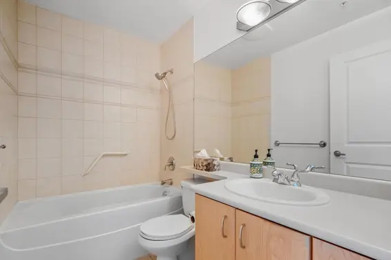 801 120 West 16th Street, North Vancouver For Sale - image 8