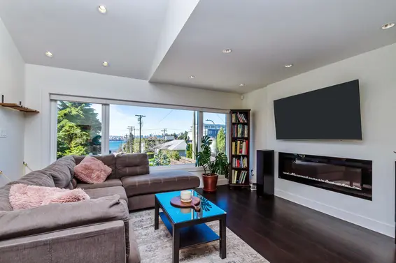 384 East 4th Street, North Vancouver For Sale - image 23