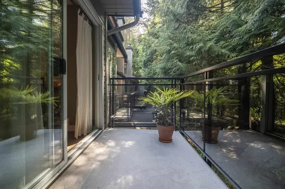 3942 Indian River Drive, North Vancouver For Sale - image 12