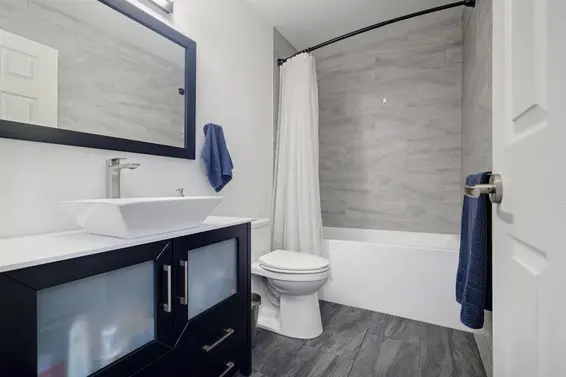 3942 Indian River Drive, North Vancouver For Sale - image 27