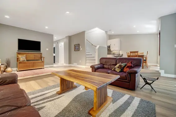 3942 Indian River Drive, North Vancouver For Sale - image 6
