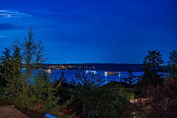 4841 Meadfeild Road, West Vancouver For Sale - image 2