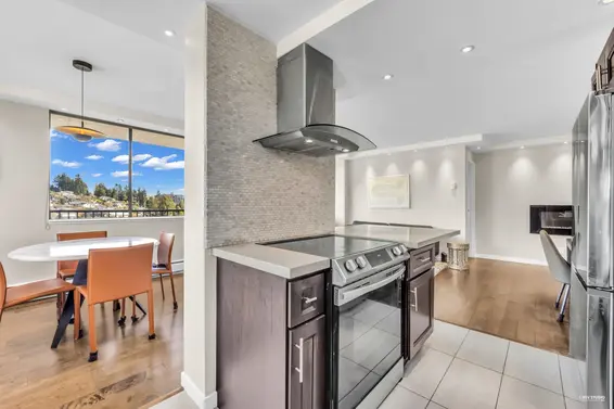 905 555 13th Street, West Vancouver For Sale - image 13