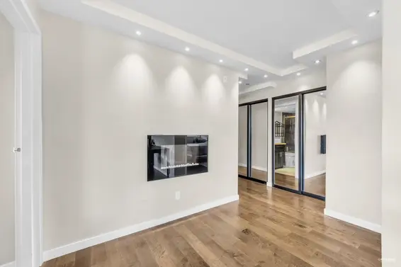 905 555 13th Street, West Vancouver For Sale - image 18