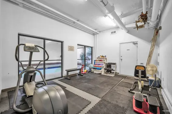 905 555 13th Street, West Vancouver For Sale - image 32