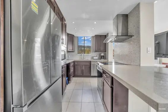 905 555 13th Street, West Vancouver For Sale - image 8