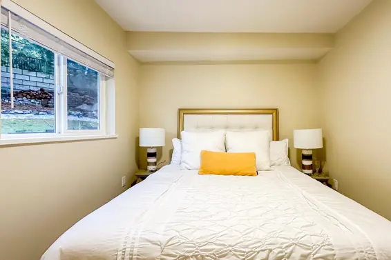 5791 Telegraph Trail, West Vancouver For Sale - image 10