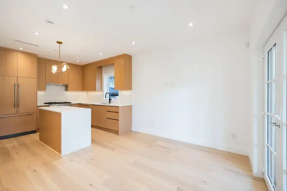 263 West 6th Street, North Vancouver For Sale - image 5