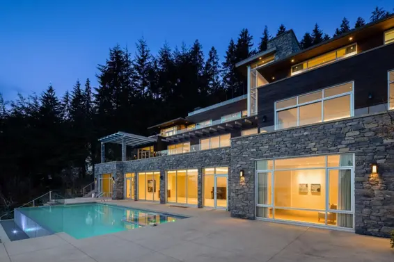 1116 Millstream Road, West Vancouver