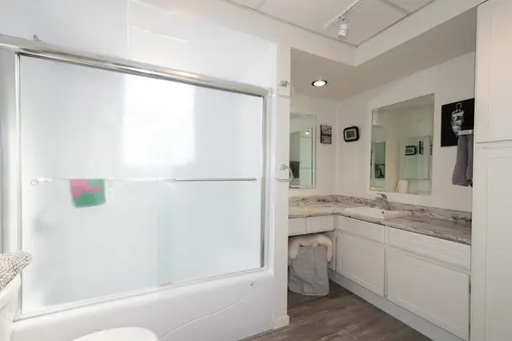 2648 Panorama Drive, North Vancouver For Sale - image 16