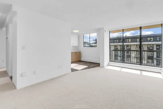 607 145 St. Georges Avenue, North Vancouver For Sale - image 2