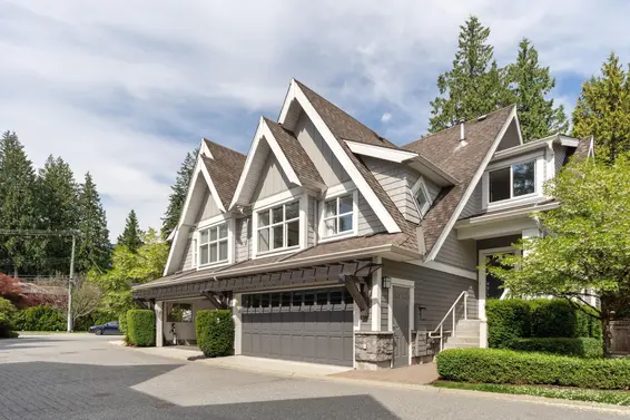 3761 Edgemont Boulevard, North Vancouver