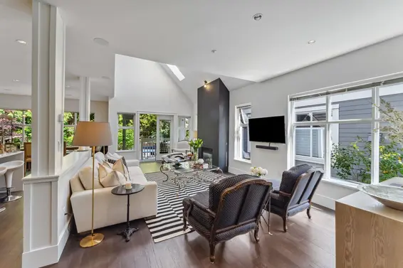 3761 Edgemont Boulevard, North Vancouver For Sale - image 16