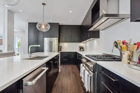 3761 Edgemont Boulevard, North Vancouver For Sale - image 5