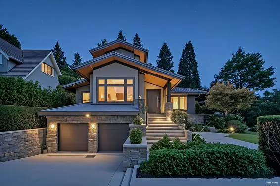866 20th Street, West Vancouver For Sale - image 1