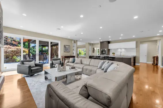 866 20th Street, West Vancouver For Sale - image 11