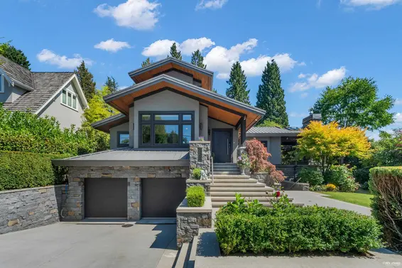 866 20th Street, West Vancouver For Sale - image 2