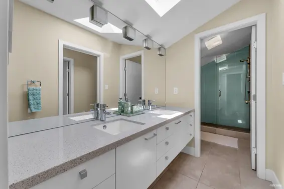 866 20th Street, West Vancouver For Sale - image 32