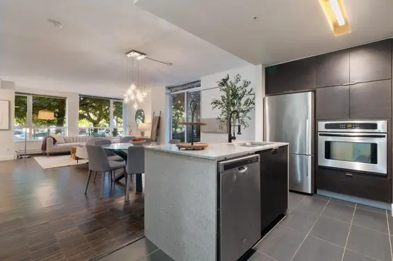 188 Chesterfield Avenue, North Vancouver For Sale - image 17
