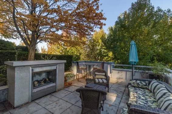 188 Chesterfield Avenue, North Vancouver For Sale - image 35
