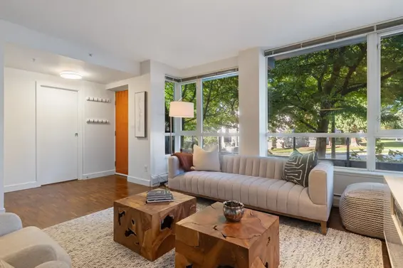 188 Chesterfield Avenue, North Vancouver For Sale - image 4