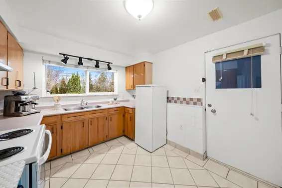 4174 Dollarton Highway, North Vancouver For Sale - image 19