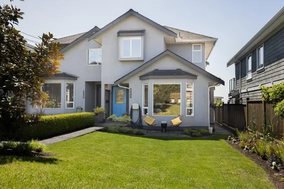 323 East 8th Street, North Vancouver
