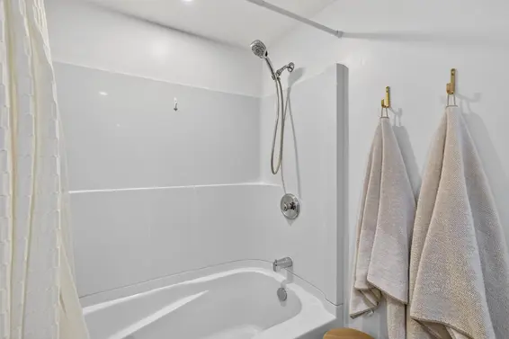 330 210 West 2nd Street, North Vancouver For Sale - image 19