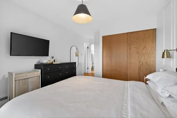 330 210 West 2nd Street, North Vancouver For Sale - image 23