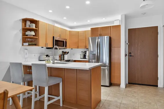 330 210 West 2nd Street, North Vancouver For Sale - image 3