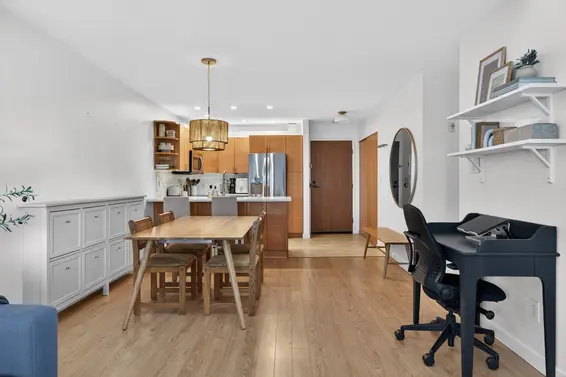 330 210 West 2nd Street, North Vancouver For Sale - image 7