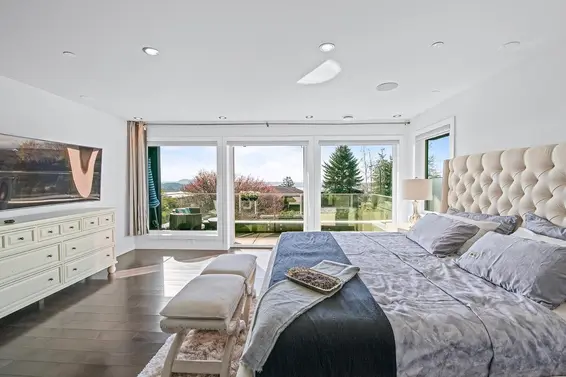 985 Eyremount Drive, West Vancouver For Sale - image 16