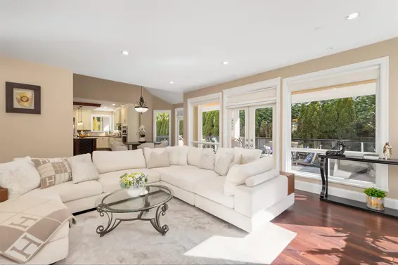 316 Moyne Drive, West Vancouver For Sale - image 10