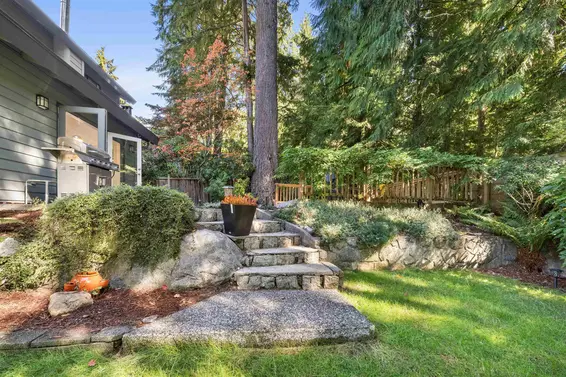 5520 Huckleberry Lane, North Vancouver For Sale - image 36