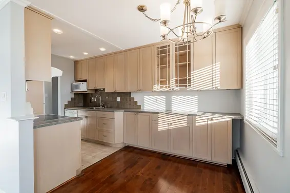 318 3080 Lonsdale Avenue, North Vancouver For Sale - image 6