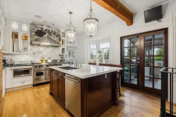 745 Grand Boulevard, North Vancouver For Sale - image 10