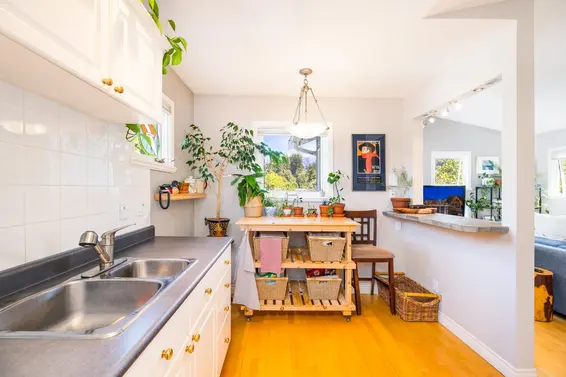 303 1528 Bowser Avenue, North Vancouver For Sale - image 14