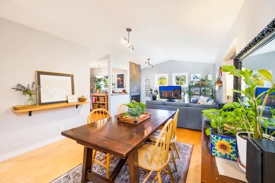 303 1528 Bowser Avenue, North Vancouver For Sale - image 6