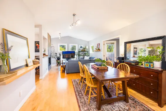 303 1528 Bowser Avenue, North Vancouver For Sale - image 7