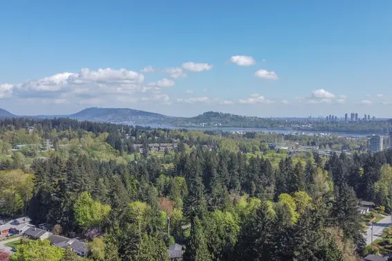 1352 East 16th Street, North Vancouver For Sale - image 2