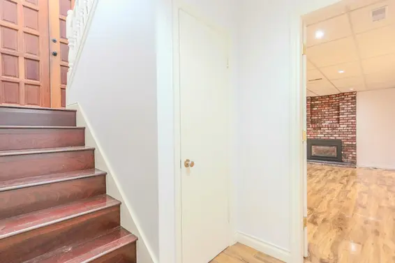 1352 East 16th Street, North Vancouver For Sale - image 31